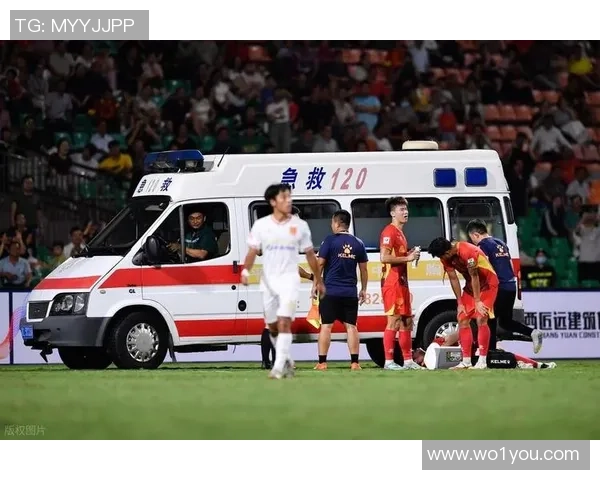 足球惊魂夜：一场意外的逆转与心跳加速的激情较量